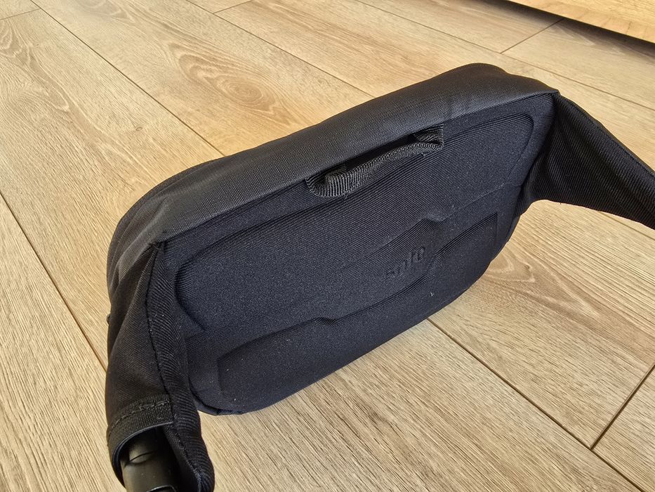 Nerka / torba na ramię Pacsafe antykradzieżowa – stan bardzo dobry