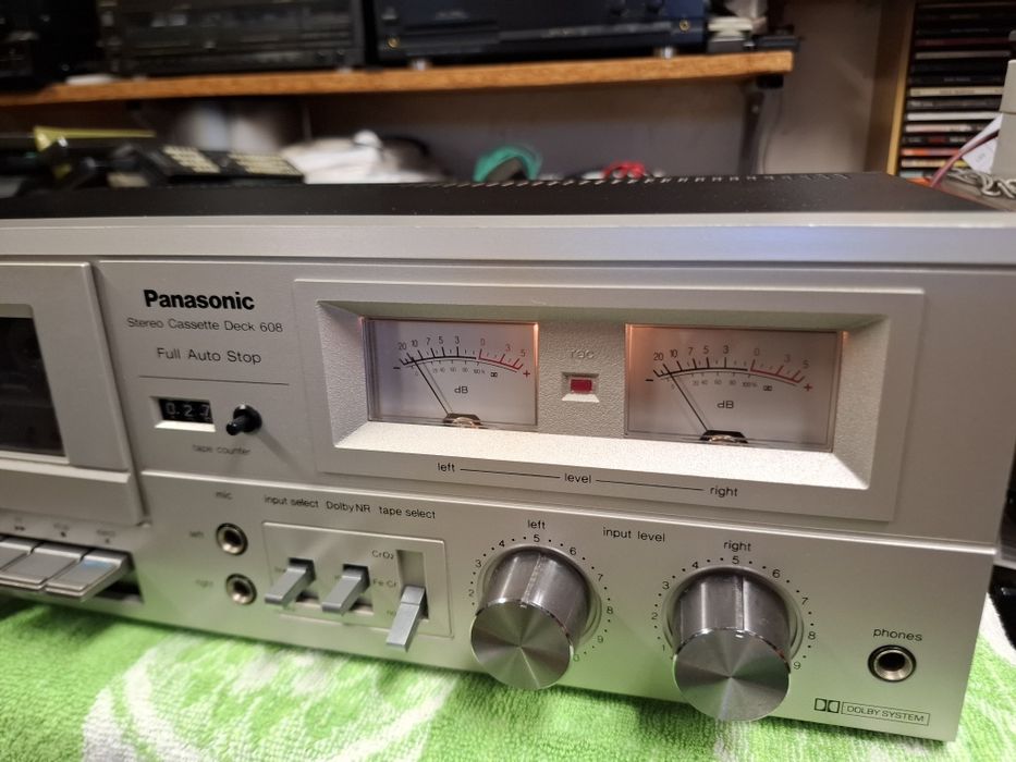 Magnetofon Panasonic 608