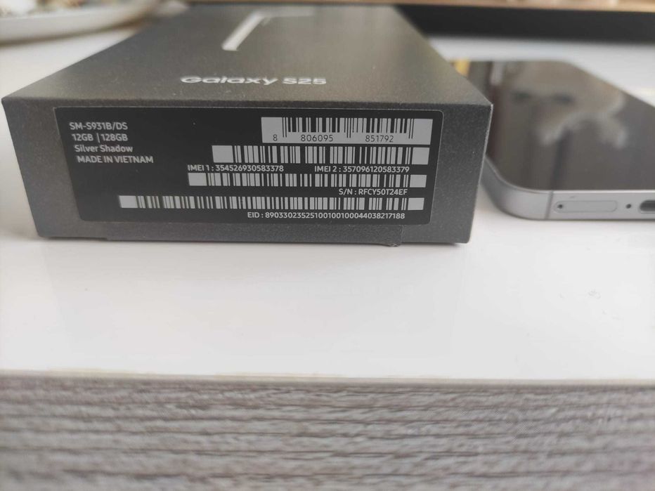 Samsung S25 12/128 GB Silver Shadow