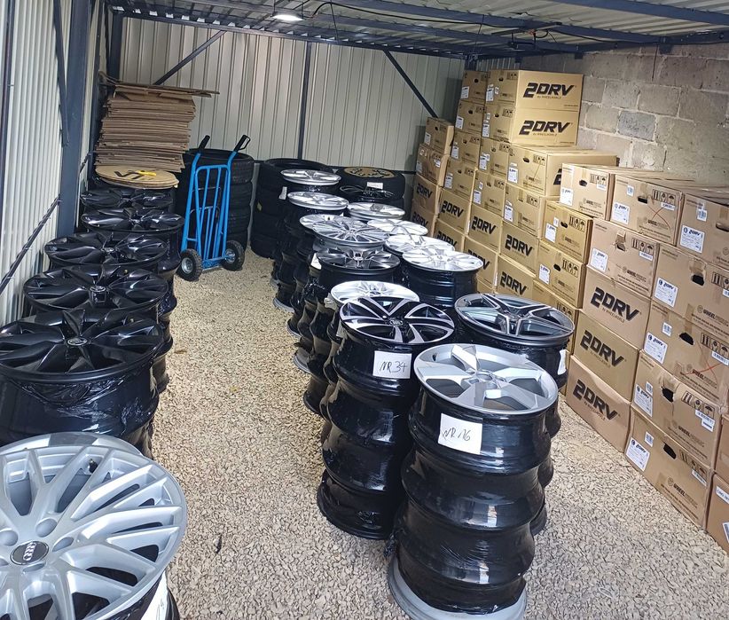 Hurt Pakiet Felgi Opony Letnie