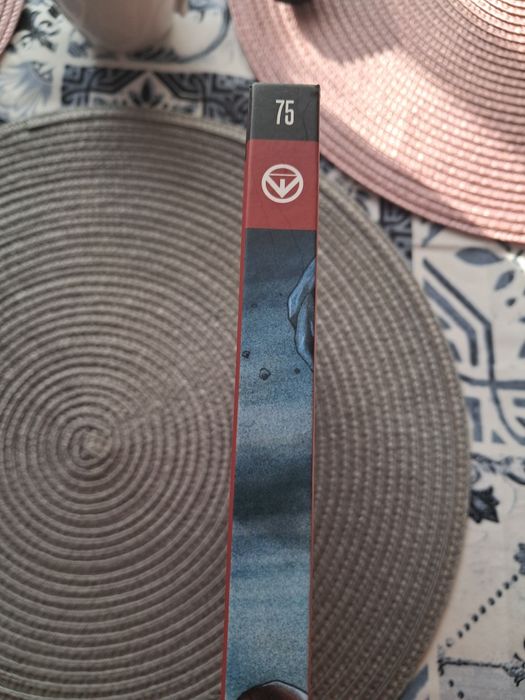 Komiks superbohaterowie marvela new warriors tom 75 uszkodzona strona