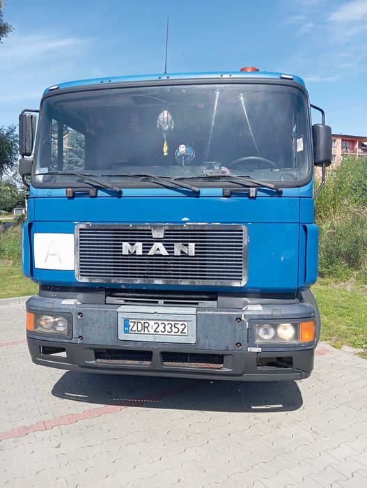 MAN