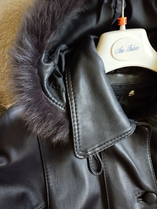 Płaszcz damski skórzany z podpinką i kapturem