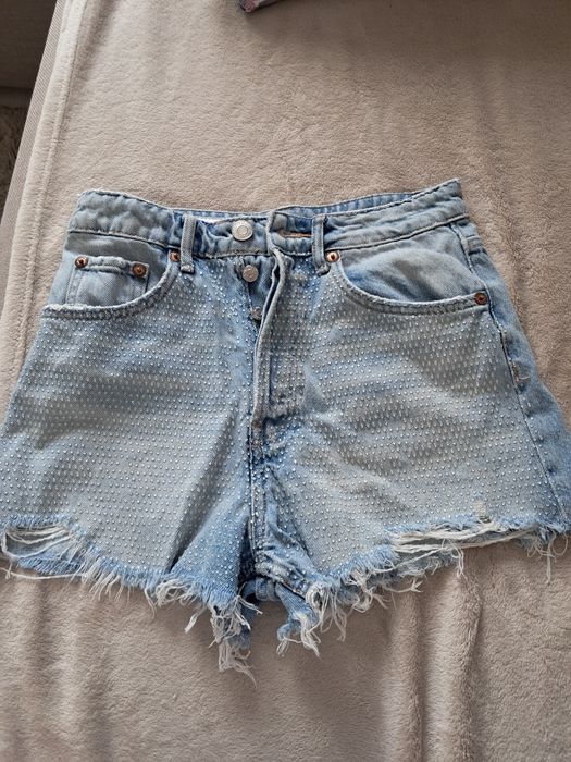 Джинсові шорти в камінчики Zara