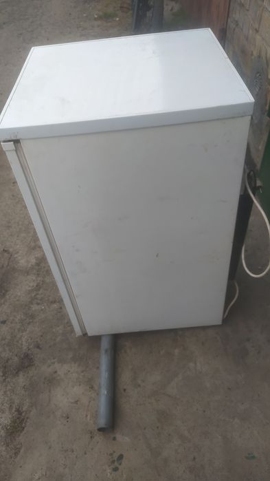 Indesit холодильник