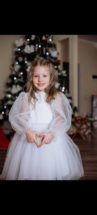 Сукня для дівчинки