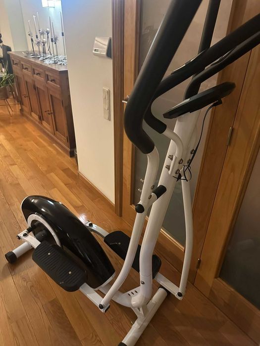 Bicicleta Elíptica PRO-FORM – Excelente estado | Treino em casa