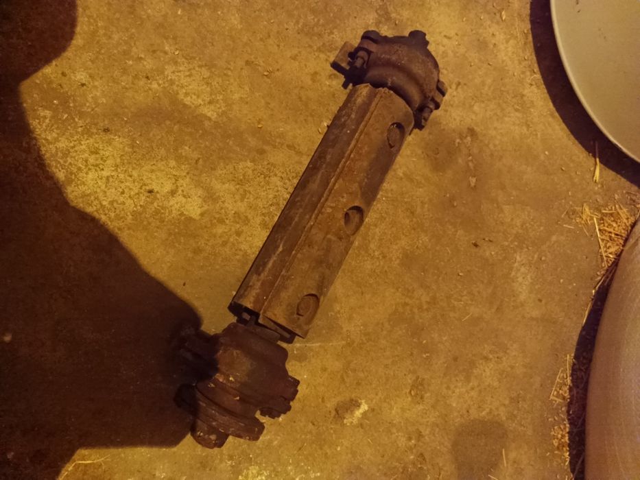 Вал фуганок       .