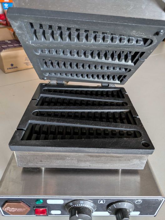 Máquina de fazer waffles Lolly