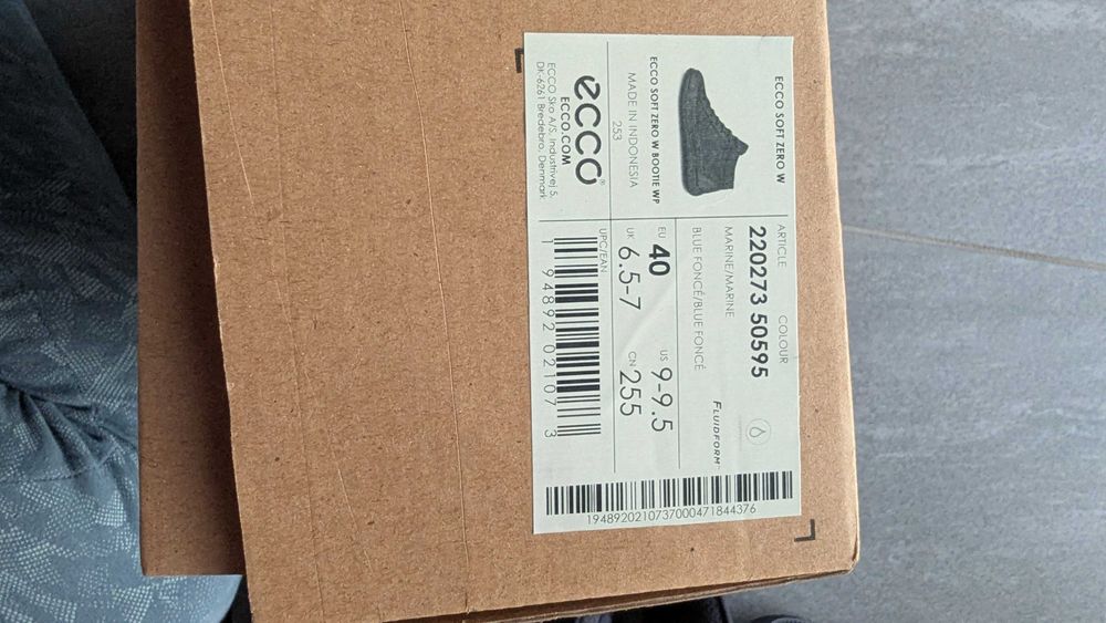 Ecco damskie buty granatowe 39/40 nowe