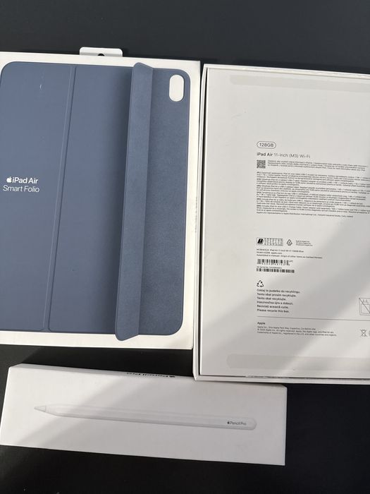 iPad AIR 2025 128GB + apple pencil + etui Smart Folio  (Jak nowy)