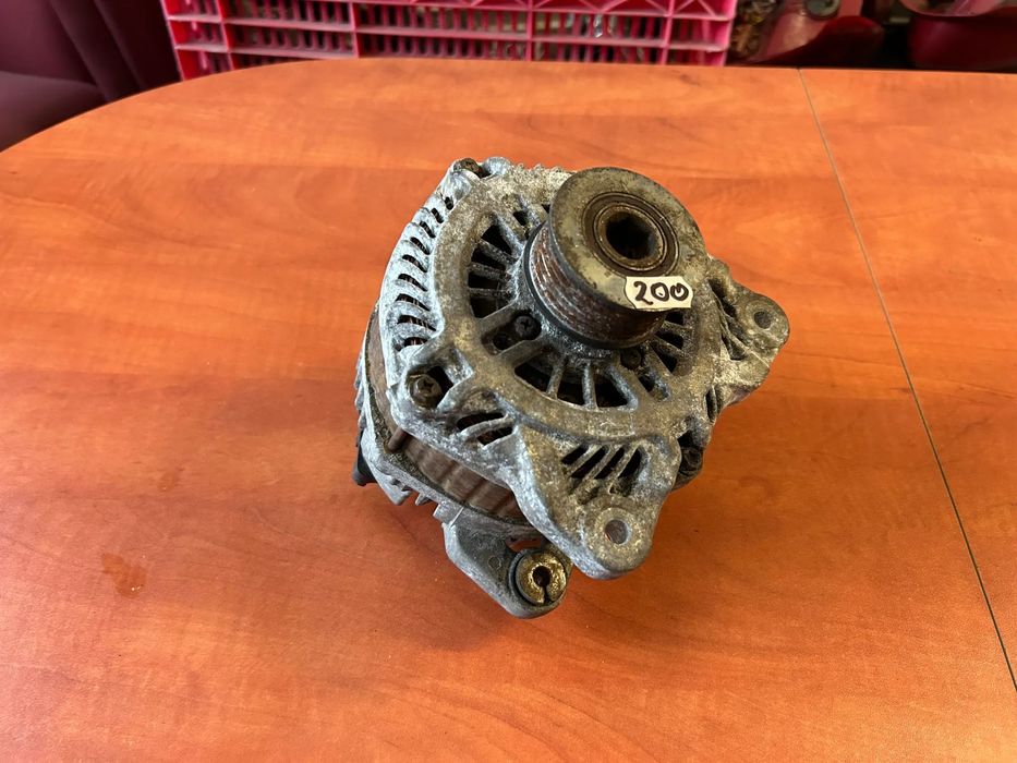 Renault megane scenic alternator 8200404638
