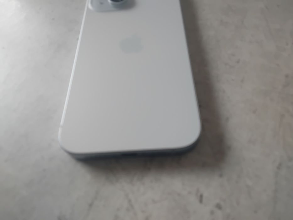 iPhone 15 128 GB niebieski IDEAŁ