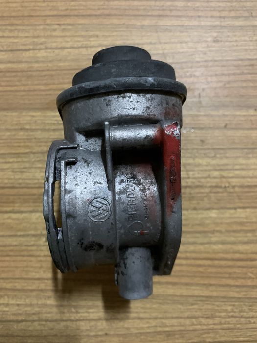 Дросільна заслонка 2.0 tdi BKD BKP 038138063G VW Skoda Audi