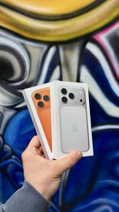 NEW iPhone 17 Pro 256Gb Cosmic Orange