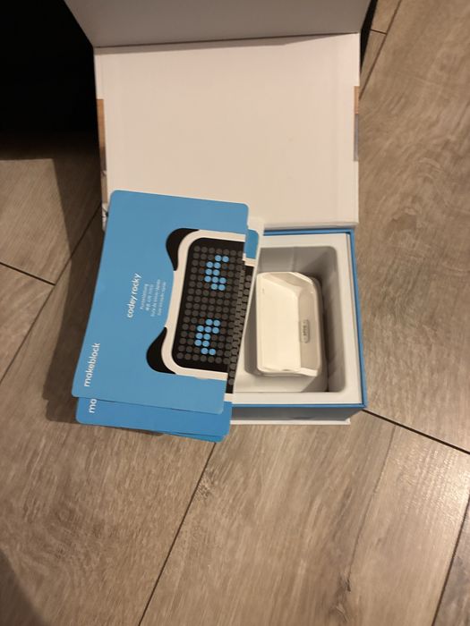 Robot makeblock codey rockey