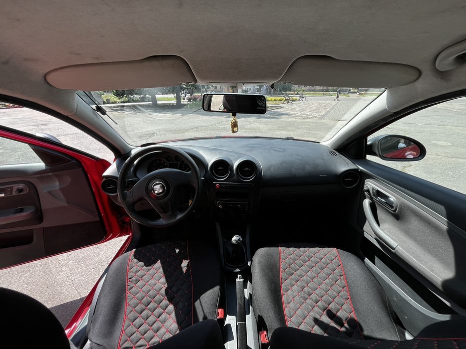 Авто Seat ibiza 2009