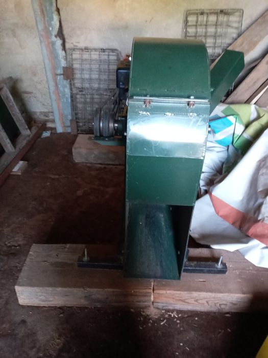 Продам дробилку для щепы
