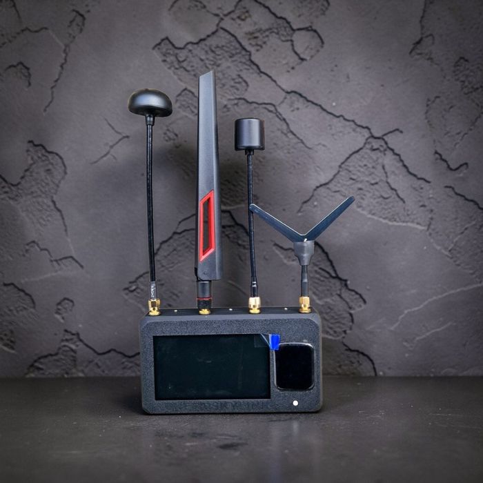 Детектор дронів fpv Teneta SkyLink з радаром напрямку (4 діапазони)