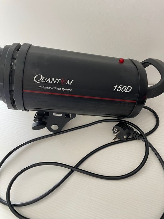 Lampa studyjna światła stałego Quantuum 150D