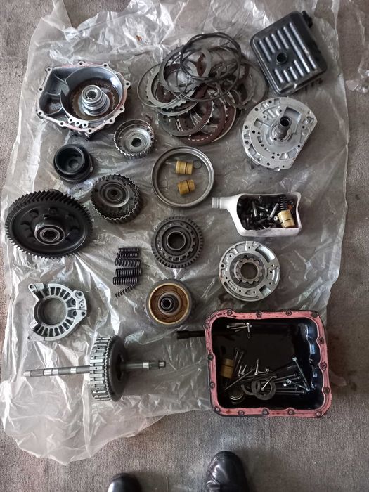 Запчастини на автомат коробку лансер 9 2008 року