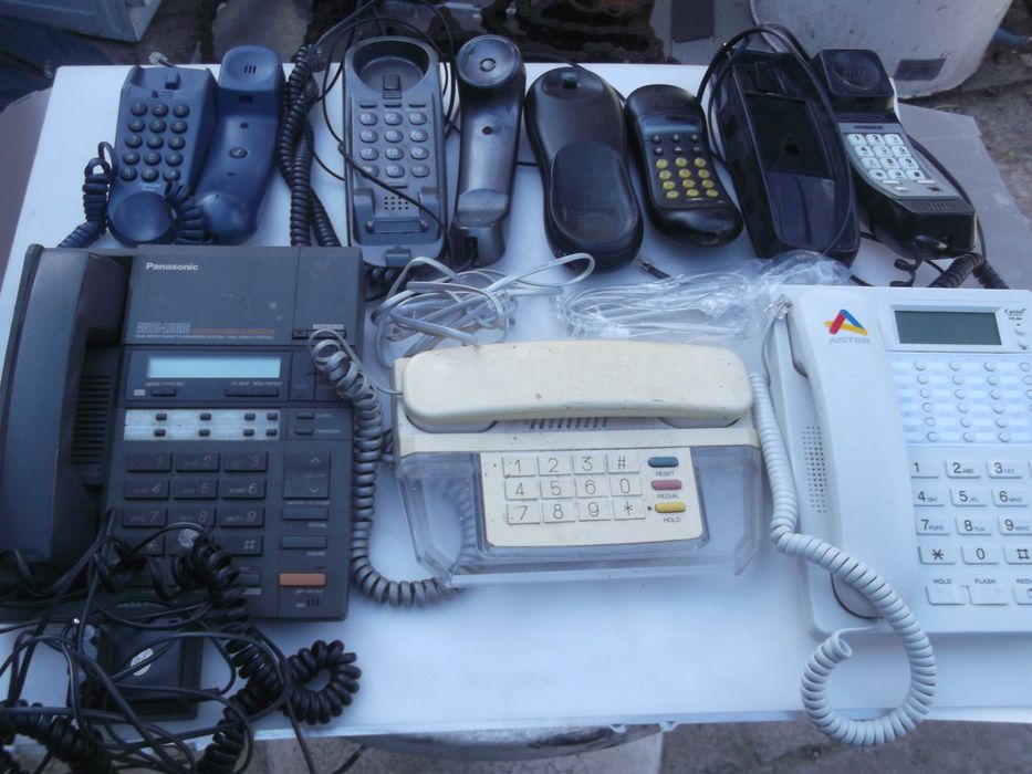 stare telefony stacjonarne