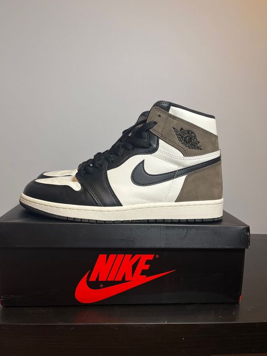 Air Jordan 1 High Mocha