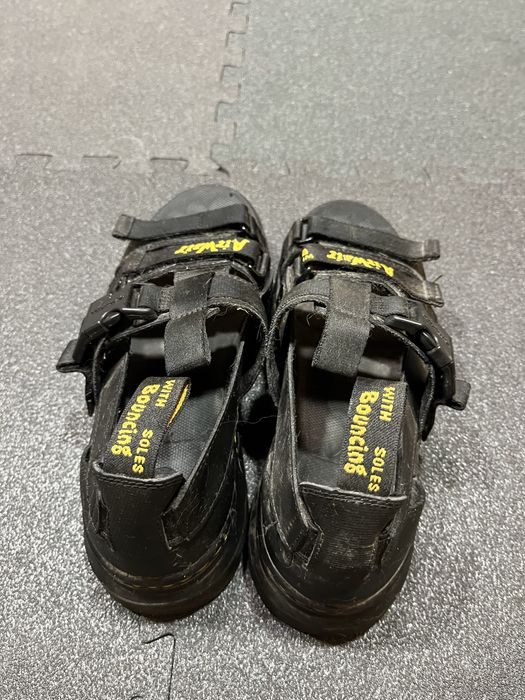 Sandalias Dr Martens 39