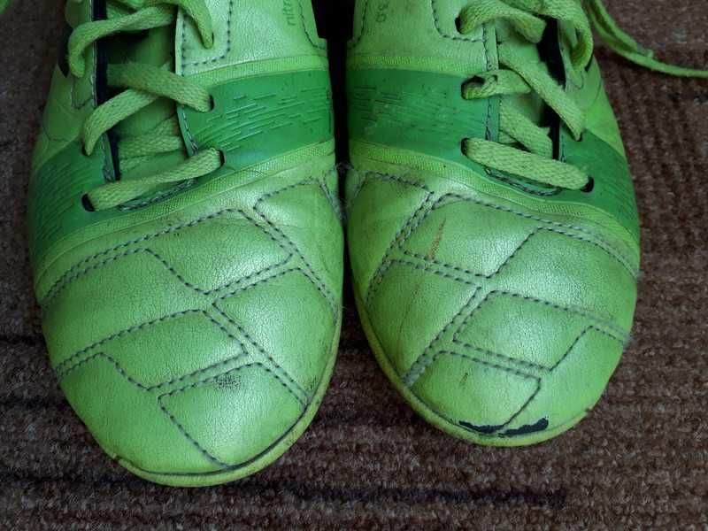Adidasy turfy, rozmier 38,5