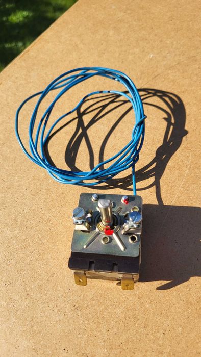 Regulator temperatury B115-A002 Mera-Pnefal pralki POLAR PDS 585