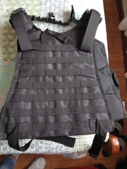 Colete tático airsoft e capacete