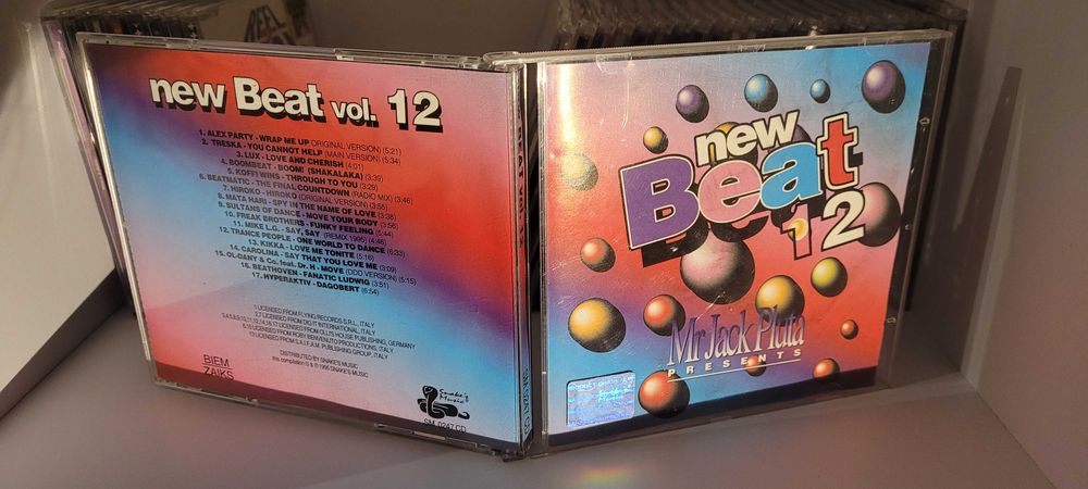 New Beat Vol. 12 - Snake's Music SM0247 - składanka CD (284)