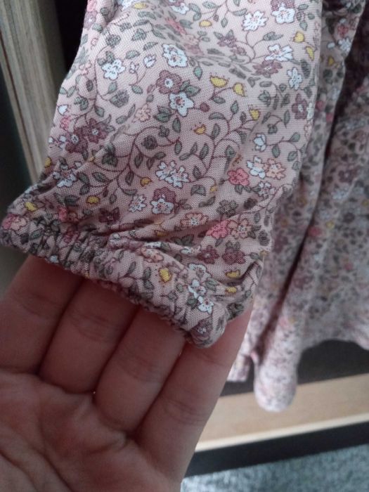 Piękna lekka sukieneczka stan idealny