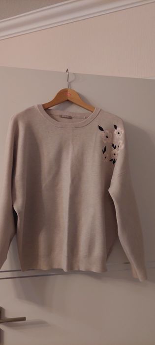 Sweter wełniany Orsay