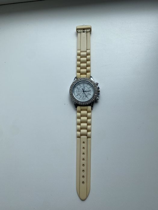Стильний жіночий годинник Chanel J12