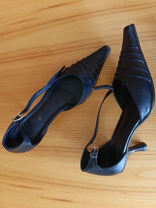 Buty czarne rozmiar 36