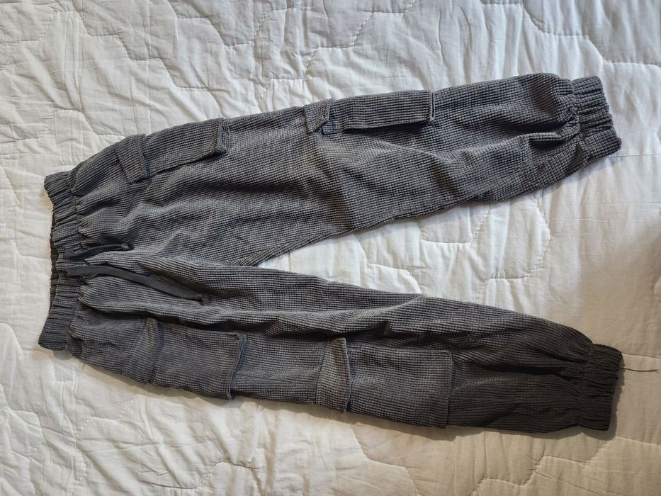 штани з кишенями