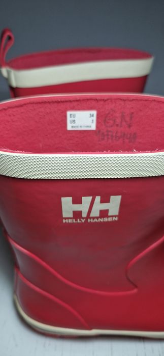 Helly Hansen 34.