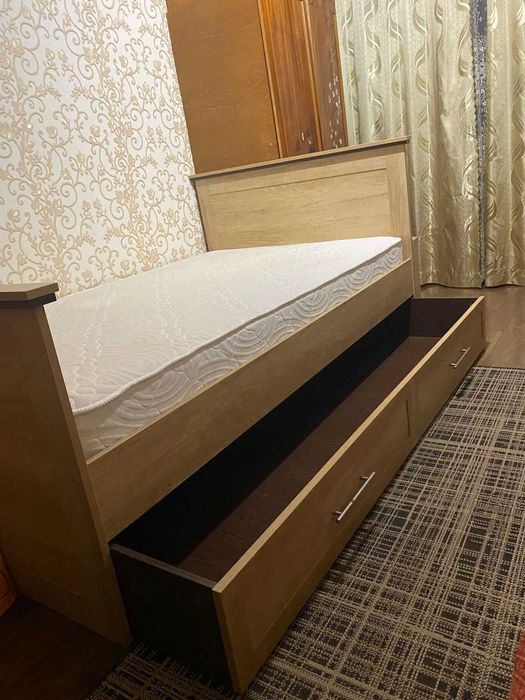 ліжко півторамісне
