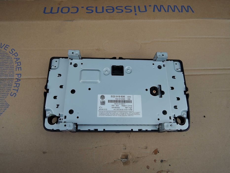 Nawigacja Ekran  VW Golf MK7 MIB2  5G0.035.020E komplet