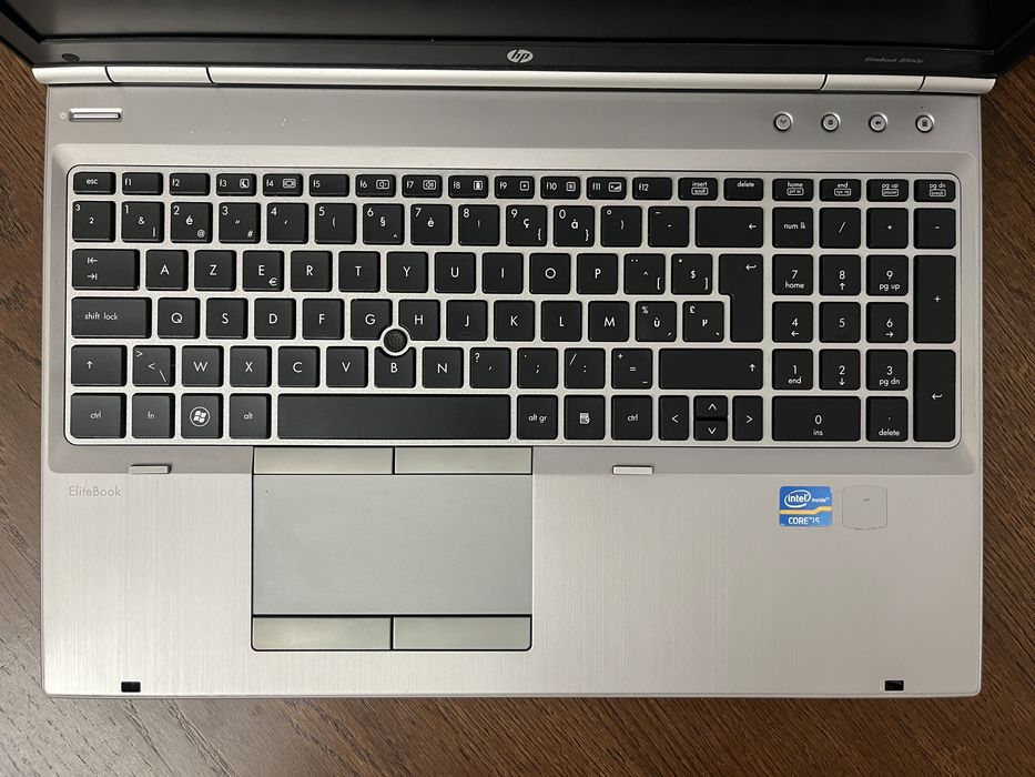 Ноутбук HP EliteBook 8560p / i5 /  8GB / SSD 1 TB / Radeon HD 6470M