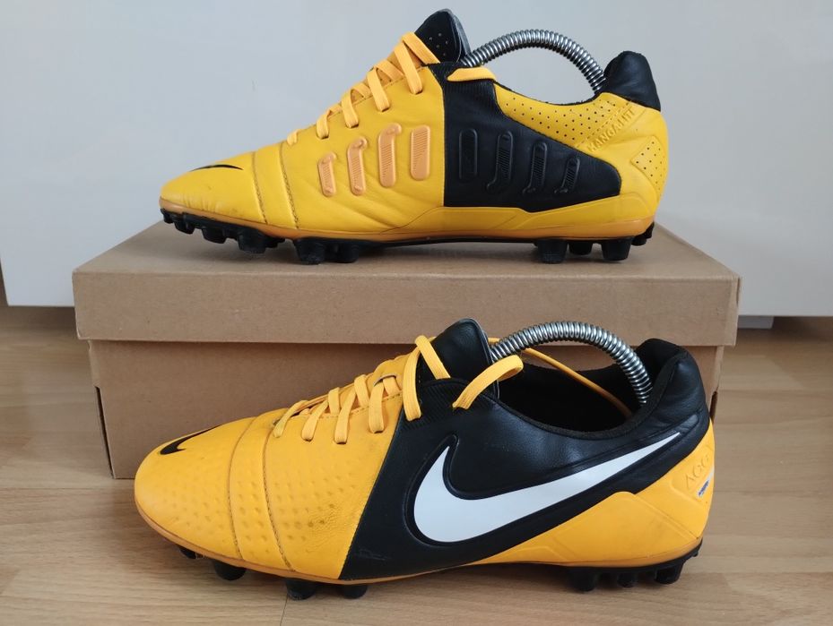 Buty korki piłkarskie 41 Nike CTR360 Maestri III ACC