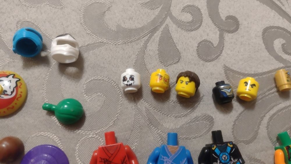 Duży zestaw figurek kompatybilnych z Lego Ninjago + broń i akcesoria