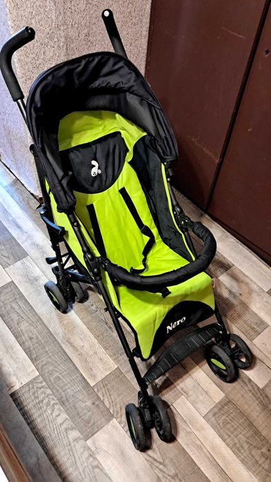 Дитяча коляска.прогулка