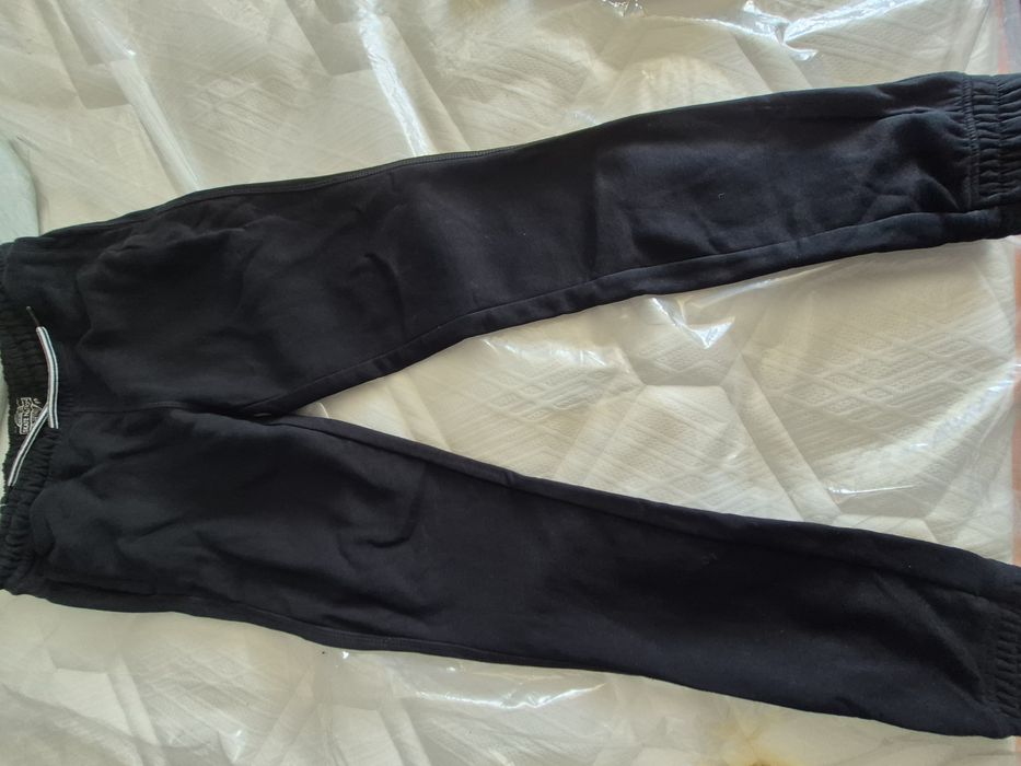Продам 2і пари штанів 158см на флісі