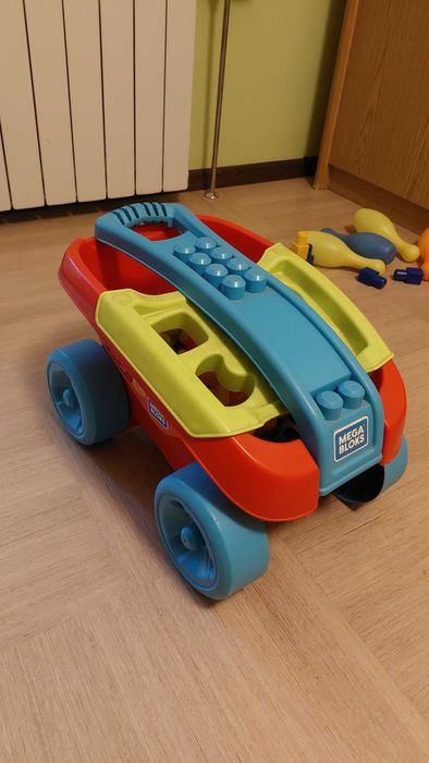 Сортер візок Mega Bloks (FVJ47) з фігурками і вантажівкою