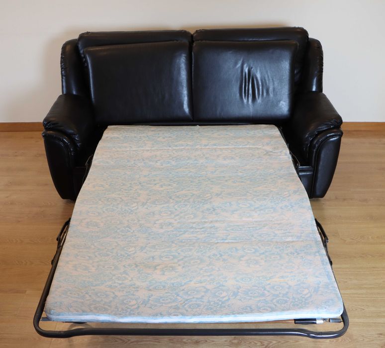 Conjunto de 2 sofás em pele