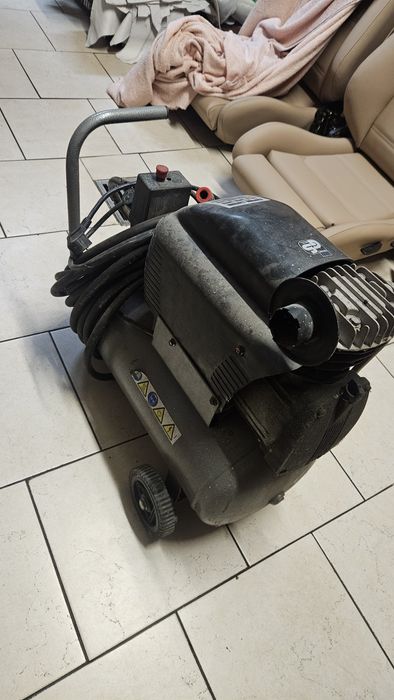 Kompresor tlokowy 2hp, 24l