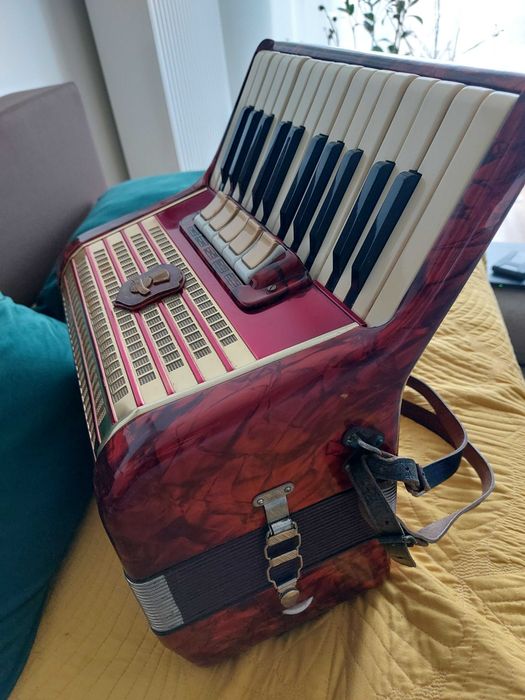 Akordeon 40 basów Weltmeister Wrocław Fabryczna • OLX.pl