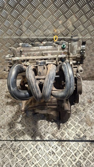 Silnik Słupek Goły Toyota Yaris Ii 1.3Vvti 2S-P72L